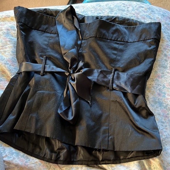 Strapless Top with tie waist ribbon - Picture 2 of 2